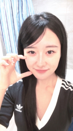 プロフィール写真3・かな|Girls Bar でぃんぷる - 錦糸町のガールズバー