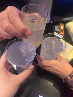 ひかる「またベロ横に口内炎できやがった。滑舌注意⚠️」