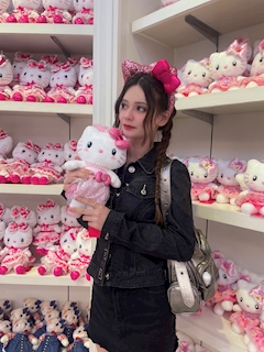 プロフィール写真5・毬愛｜CLUB Lux・ラックス - 西船橋のキャバクラ