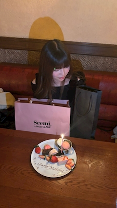 プロフィール写真3・すず【烏森バー神田店】|烏森バー神田店・カラスモリバーカンダテン - 神田のガールズバー