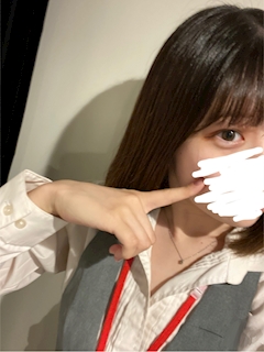 プロフィール写真3・はるひ【烏森バー神田店】｜烏森バー神田店・カラスモリバーカンダテン - 神田のガールズバー