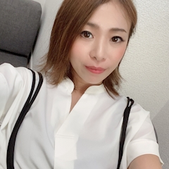 プロフィール写真10・汐美 梨華|Lounge Charme・シャルム - 湯島・上野のパブ/スナック