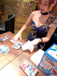 プロフィール写真6・汐美 梨華|Lounge Charme・シャルム - 湯島・上野のパブ/スナック