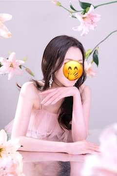 プロフィール写真2・唯|Lounge Charme・シャルム - 湯島・上野のパブ/スナック