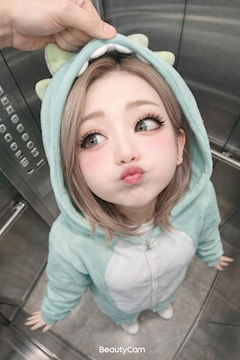 しゅな「౨ৎ⋆˚｡⋆」