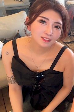 プロフィール写真2・あすか|2階の右・ニカイノミギ - 上野のパブ/スナック