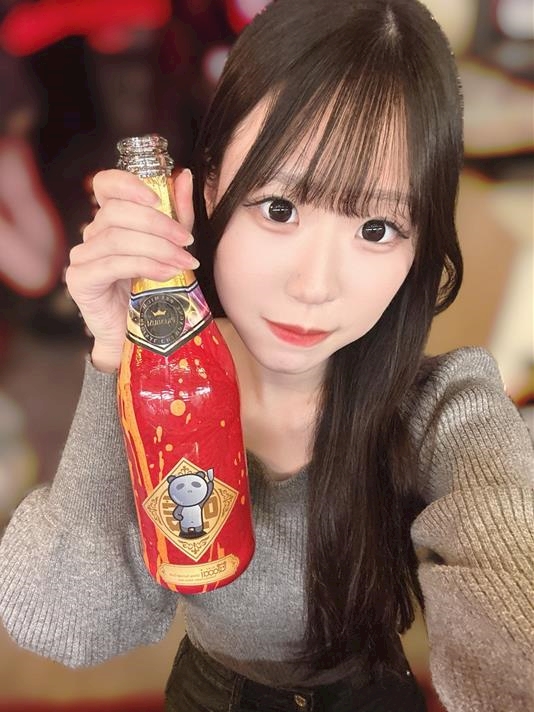 みり Qooai 梅田店