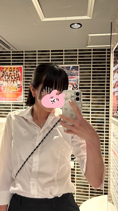 プロフィール写真3・りさ【池袋 vivid cafe】|vivid cafe・ヴィヴィッドカフェ - 池袋西口のガールズバー