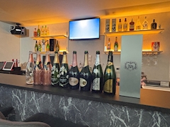 みこ「出勤だよ🥹」