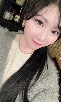 プロフィール写真2・桃瀬 れん｜New Club ReBorN・リボーン - 岐阜 柳ヶ瀬のキャバクラ
