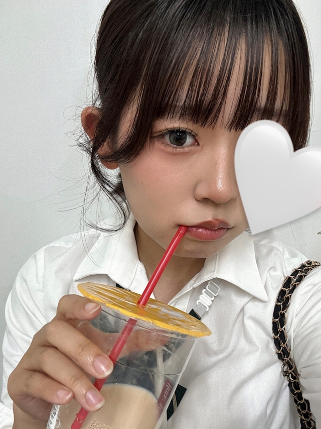 プロフィール写真3・りんな　はちくろ｜