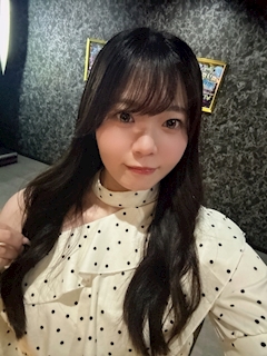 かれん「ももさん誕生日おめでとう🥂🫧」