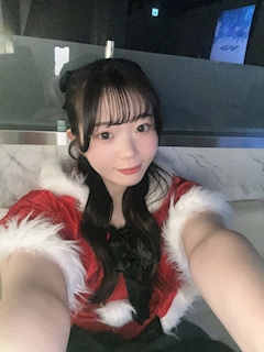 かれん「クリスマスイベントありがとうございました🎅🎄🤍」