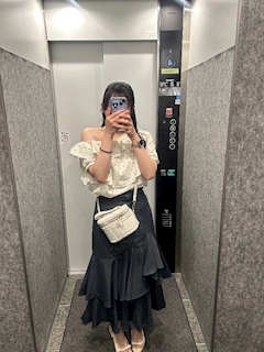 かれん「夏服解禁🏖☀️」