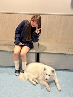 ゆき「サモエドカフェに行きました🐶」