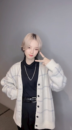 プロフィール写真4・おと🐺オオカミちゃんカフェ梅田店🐺｜オオカミちゃんカフェ梅田店 - 梅田のガールズバー