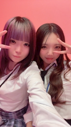 りあ「えすちゃんとツーショ撮ったよ～♥」