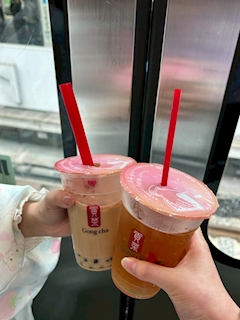 あい🐺オオカミちゃんカフェ梅田店🐺「💛げつようび💛」