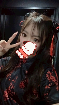 プロフィール写真3・とも🎀🤍｜BAR LOG IN・ログイン - 梅田のガールズバー