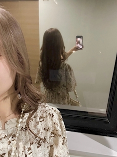 プロフィール写真1・みみ(カリスマ猫)🐾｜BAR LOG IN・ログイン - 梅田のガールズバー