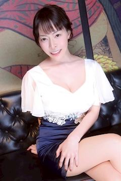 プロフィール写真3・新田　彩/水沢 かおり｜新橋 熟女キャバクラ・SHUNGA