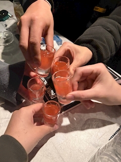 さら「ヤニ注入中🚬」