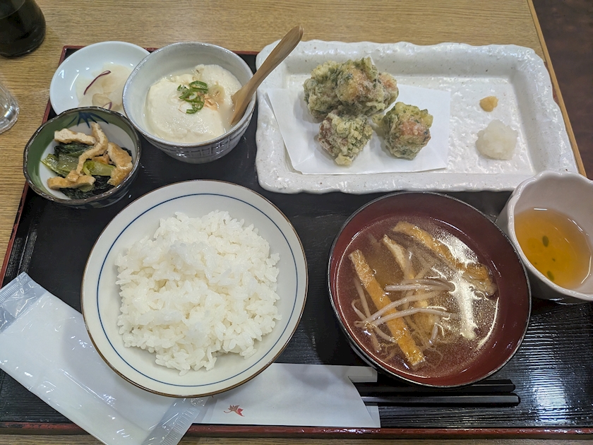 まお