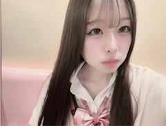 プロフィール写真2・みる｜すくーるぱれっと - ミナミのガールズバー