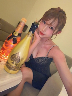 プロフィール写真6・愛瀬 みく|クラブグリム津店・クラブグリムツテン - 三重 津のキャバクラ