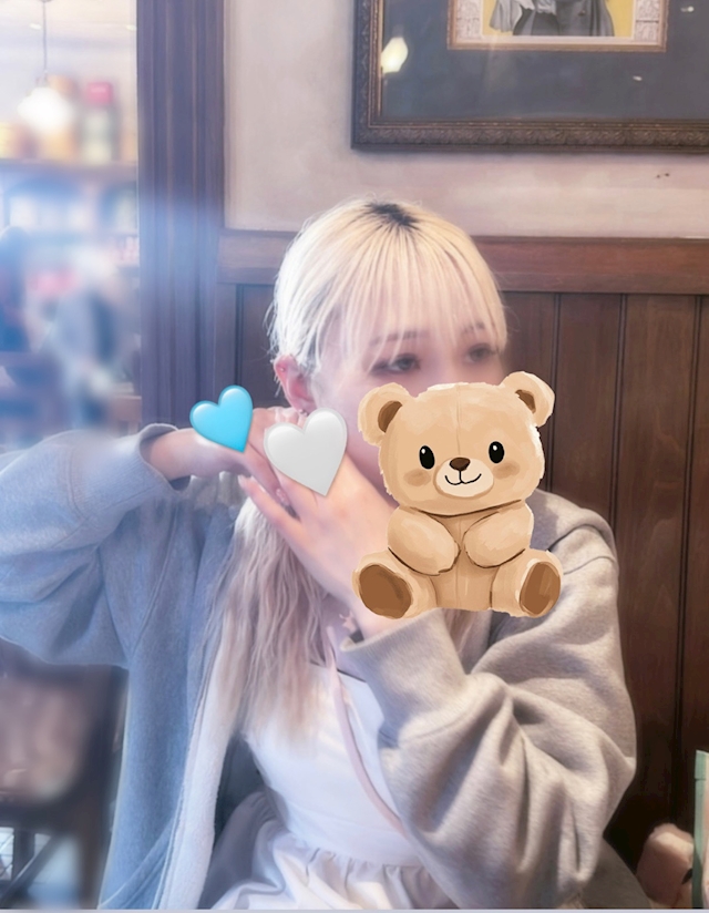 みな THE BUNNY LOUNGE
