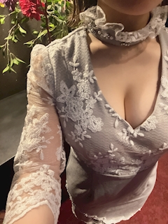 プロフィール写真6・翠波みなみ|楽GAKU 金山本店・ガク - 名古屋 金山の熟女パブ/熟女キャバクラ