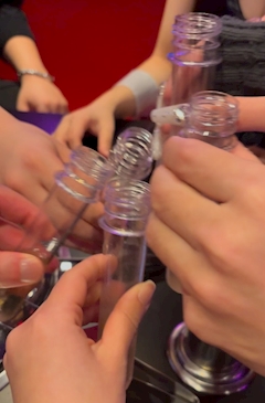 つき「退勤やねっっ」