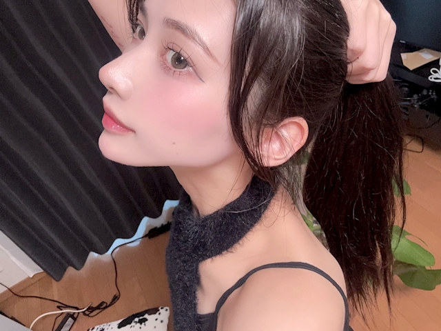 やな NOMMY