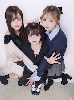 まろん「青カラコンしすたー」