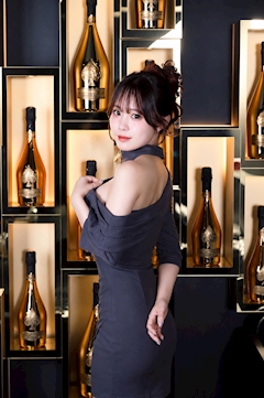 プロフィール写真5・つき【THE LOUNGE】|THE LOUNGE - 三宮のラウンジ/クラブ