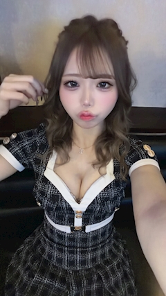 プロフィール写真2・すみれ|ニュースナックしゃんぐりら - すすきののスナック