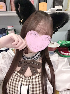プロフィール写真1・みく｜Cafe&Bar くろ×スト - 池袋東口のコンカフェ