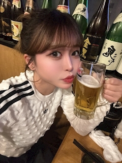 桜庭　ひなた「ひなたビールだいすき」