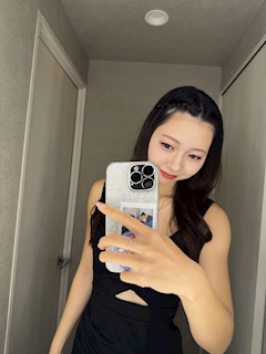 プロフィール写真3・菜桜｜GIRLS BAR FLOR・フロール - 立川駅南口のガールズバー