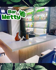 プロフィール写真1・Metty店舗スタッフ｜Bar Metty・メティ - 池袋西口(北)のパブ/スナック