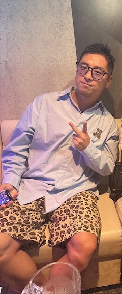 プロフィール写真1・ひろあき｜MIX BAR GAYSЯUS -ゲイザらス- ・ゲイザラス - 高円寺のオカマ/ニューハーフ