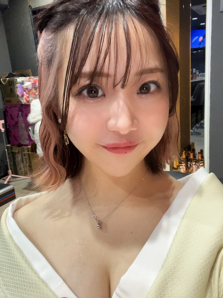 しゅ！！！ - うぃちゃん - BAR ORCA・オルカ - 十三のガールズバー