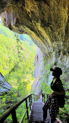 プロフィール写真13・ゆか｜熟女キャバクラ おいらん・オイラン - 豊橋の熟女パブ/熟女キャバクラ