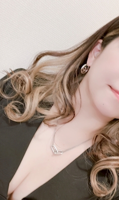 プロフィール写真1・エミ｜熟女クラブ 美魔女・ビマジョ - 赤坂の熟女パブ/熟女キャバクラ