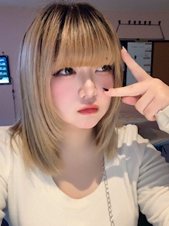 プロフィール写真3・れお｜GIRLS BAR MONET・モネ - 町田のガールズバー