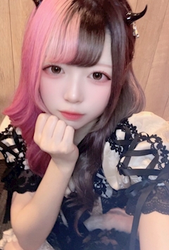 プロフィール写真1・めい|Cafe&Bar さきゅーと - 池袋西口のコンカフェ