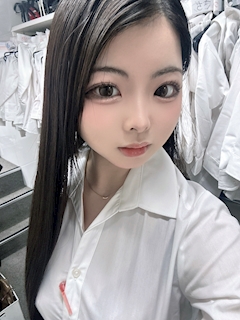 プロフィール写真3・もね　Vivienne｜Vivienne西口店・ヴィヴィアン - 池袋西口のキャバクラ