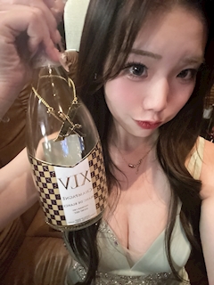 プロフィール写真2・らな｜PUB CLUB NADiA・ナディア - 聖蹟桜ヶ丘のキャバクラ