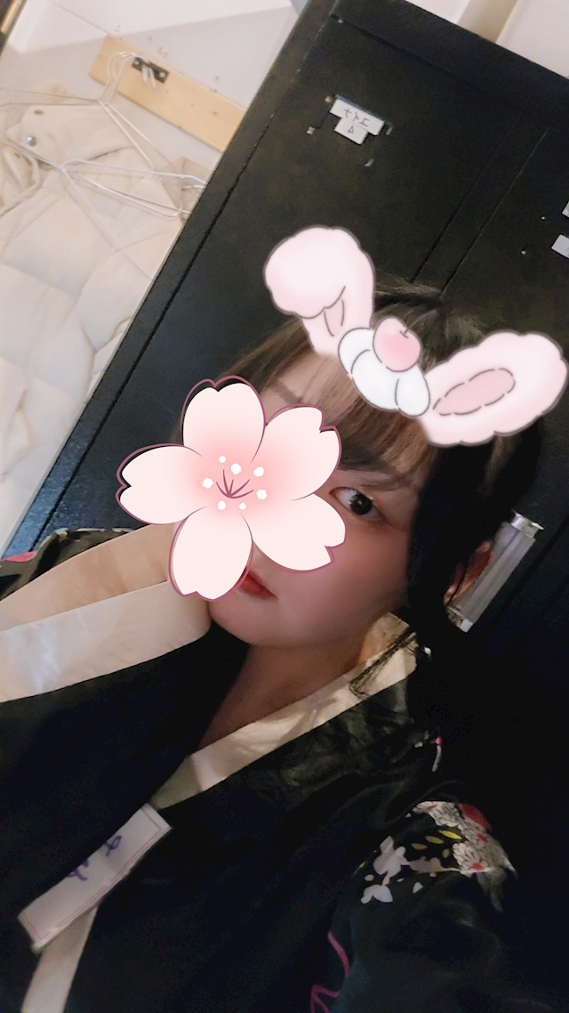 マユ
