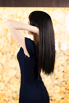 プロフィール写真3・みれい｜赤坂 熟女キャバクラ・Mrs.J 赤坂